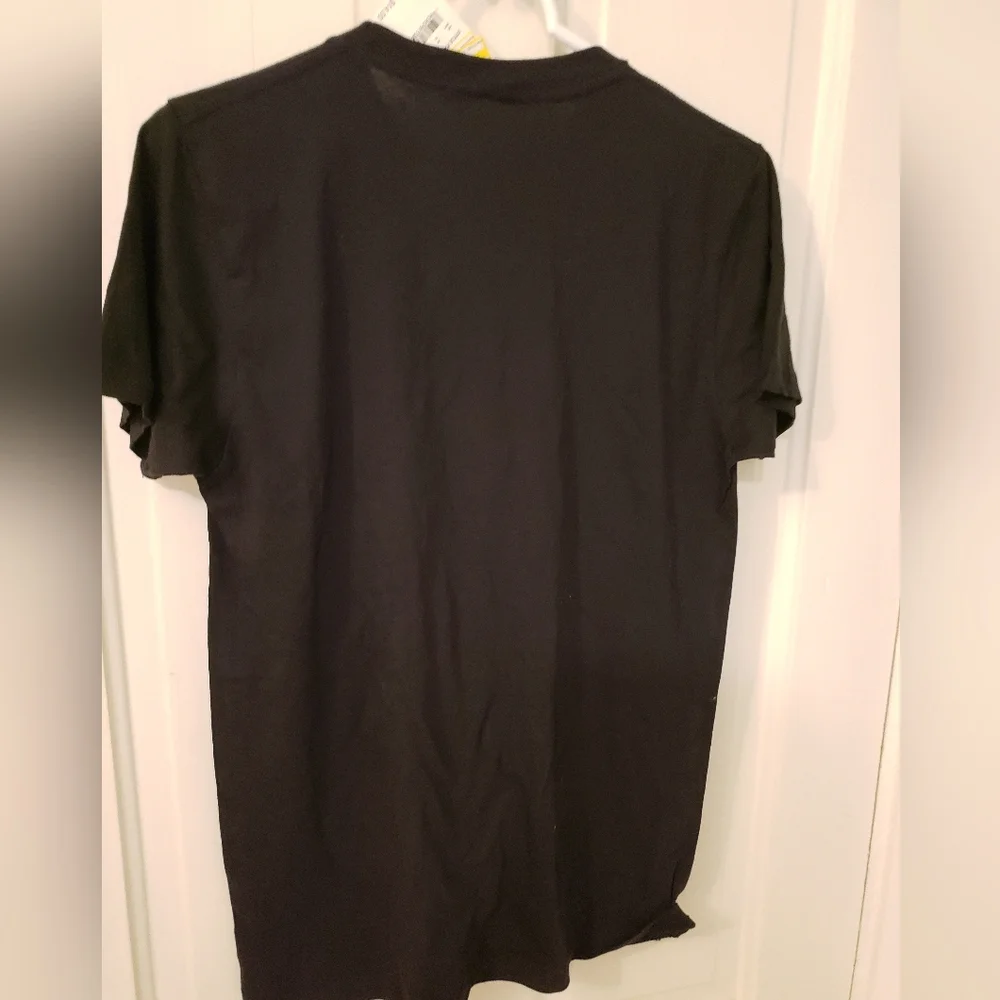 Yellowstone Dutton Ranch Show Tshirt - Picture 2 of 7